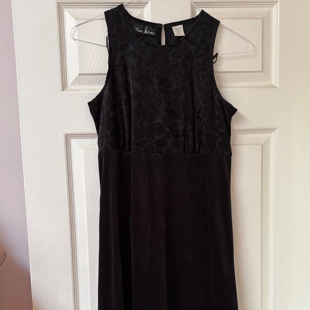 Chic Black Textured Midi Dress